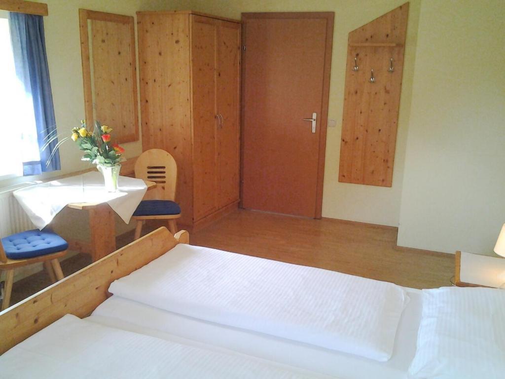 מלון Pernegg an der Mur Gastehaus Ritschi חדר תמונה